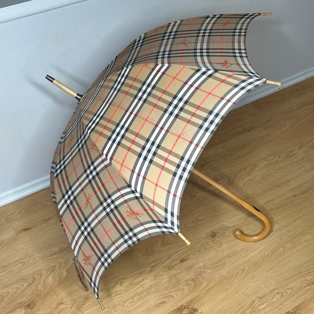 Burberry’s Vintage Nova Check Large Walking Umbrella